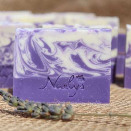 Découvrez ou offrez ce savon élégant et raffiné fabriqué artisanalement à Valensole dans nos Alpes de Haute Provence !