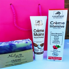 Découvrez ou offrez ce coffret de beauté provençale rempli de cosmétiques made in provence !